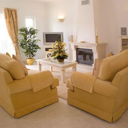 Quinta Da Encosta Velha - Santo Antonio, Villas, Golf & 4* Budens