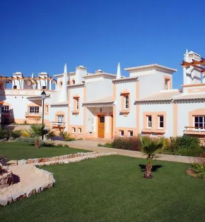 Quinta Da Encosta Velha - Santo Antonio, Villas, Golf &