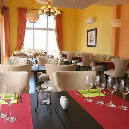 Quinta Da Encosta Velha – Santo António, Villas, Golf&spa 4* Budens