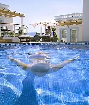 Resort Quinta Da Encosta Velha – Santo António, Villas, Golf&spa 4*