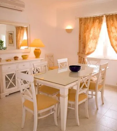 Resort Quinta Da Encosta Velha – Santo António, Villas, Golf&spa 4*