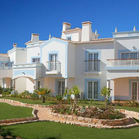 Resort Quinta Da Encosta Velha – Santo António, Villas, Golf&spa 4*